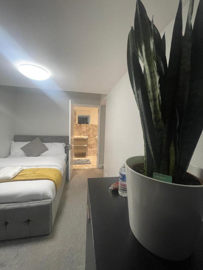 Beautiful En-Suite Bedroom Ipswich Zewnętrze zdjęcie